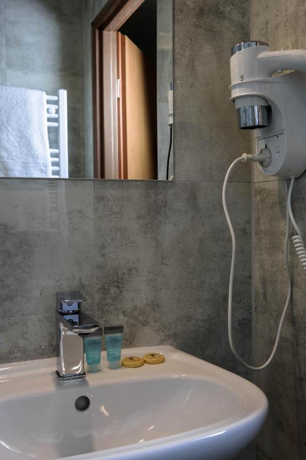 Hotel George Nadarzyn Luaran gambar