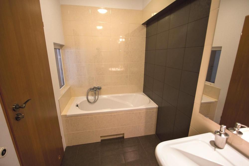 Hotel George Nadarzyn Bilik gambar